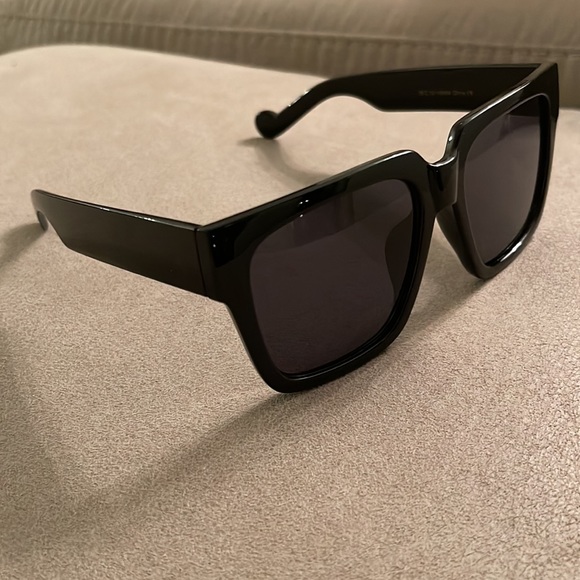 Kim K Celine Chunky Sunglasses - Picture 6 of 6